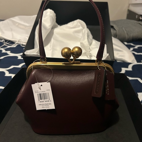Coach Blackcurrant Leather Kisslock 16 Frame Bag 👛 - Picture 1 of 9